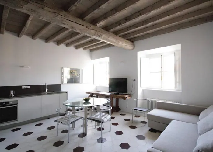Lägenhet Design E Storia Nel Cuore Di Torino Ac And Lift